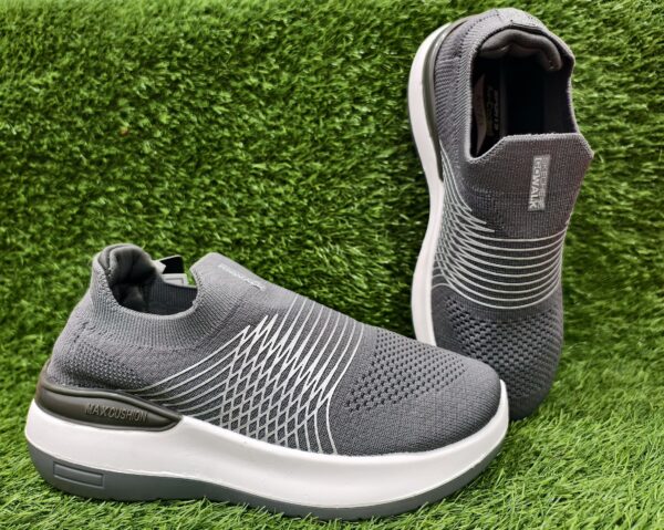 MEDICATED MAX CUSION SKETCHERS FOR MEN